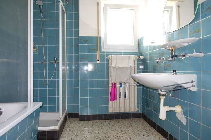 5.5 rooms House to buy in Tramelan - image 1/13