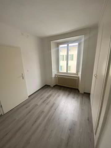 Appartamento di 3 locali in affitto a St-Imier - immagine 1/8