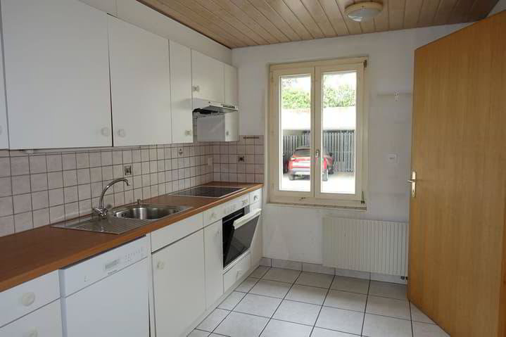 10.5 rooms House to buy in Tramelan - image 1/13