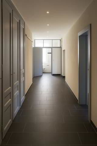 Appartement 4 pièces à louer à Le Locle - image 1/8