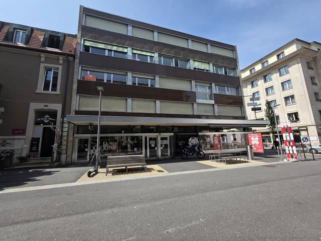 Appartamento di 3.5 locali in affitto a La Chaux-de-Fonds - immagine 1/8