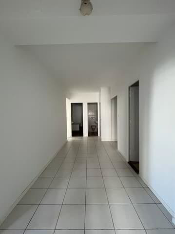 Appartement 3.5 pièces à louer à La Chaux-de-Fonds - image 1/6