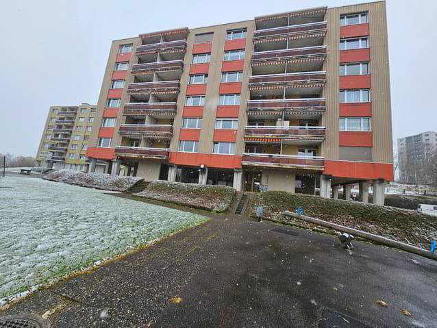 Appartamento di 5 locali in affitto a La Chaux-de-Fonds - immagine 1/9