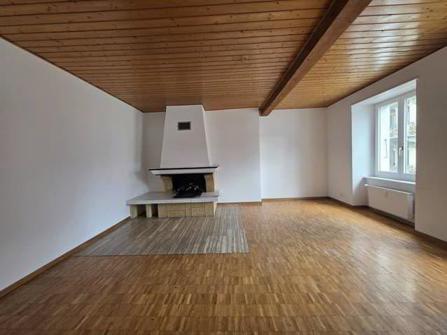 Spacieux 4,5 pièces de 92 m² avec cheminée et cachet - Ansicht 2
