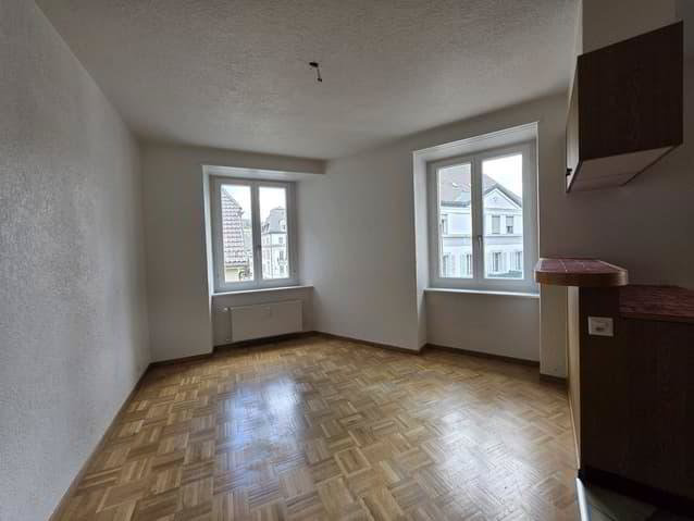 Spacieux 4,5 pièces de 92 m² avec cheminée et cachet - Ansicht 3