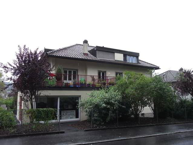 7 Zimmer Wohnung zu vermieten in La Chaux-de-Fonds - Bild 1/12