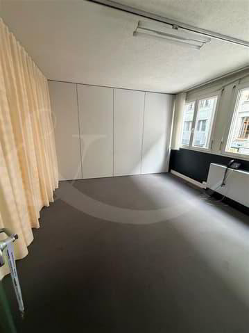 null rooms Office & Commercial for rent in Genève - image 1/1