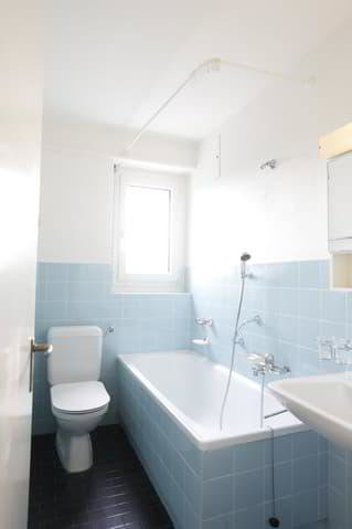 Appartamento di 3 locali in affitto a Nidau - immagine 1/7