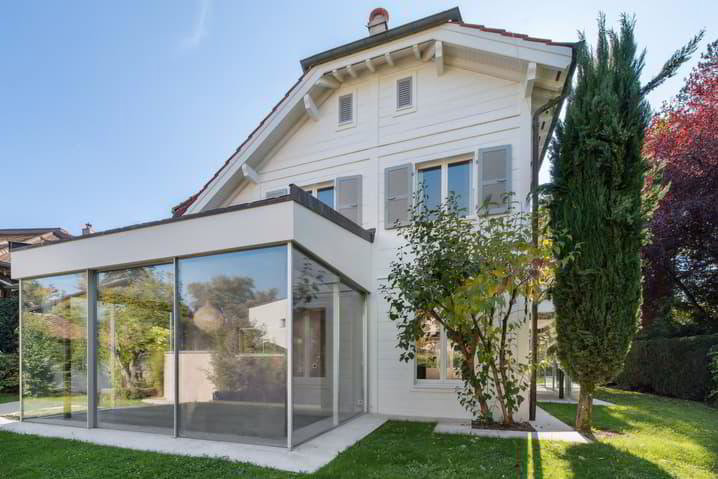 9 Zimmer Haus zum verkaufen in Bellevue - Bild 1/13