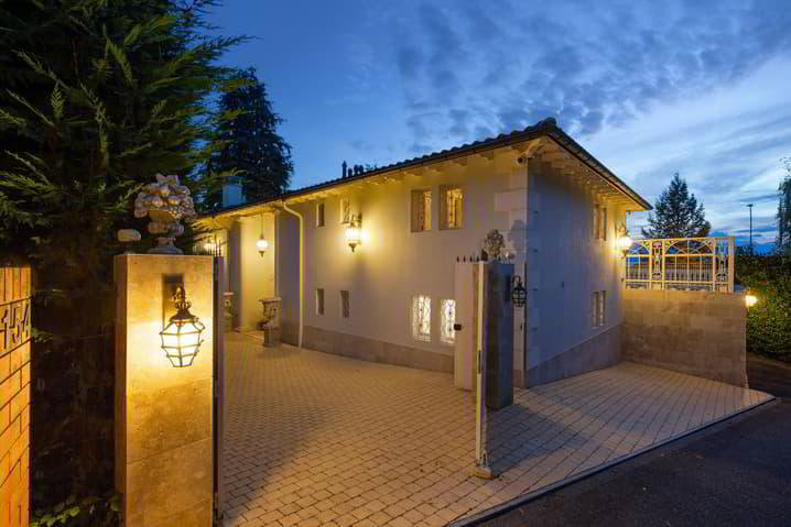 Casa di 11 locali in vendita a Cologny - immagine 1/10