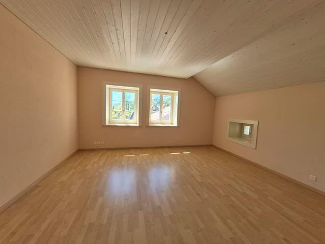 Appartement 4 pièces à louer à Sonvilier - image 1/13
