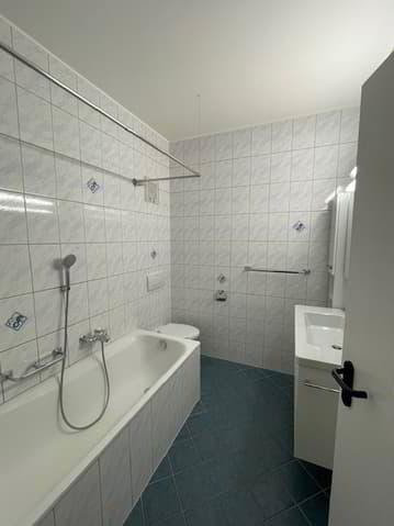Appartamento di 4 locali in affitto a Sonvilier - immagine 1/8