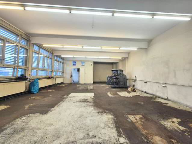 Ufficio & Commercio di null locali in affitto a Villeret - immagine 1/3