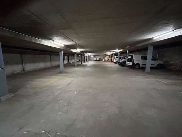 null rooms Office & Commercial to buy in Fribourg - image 1/10