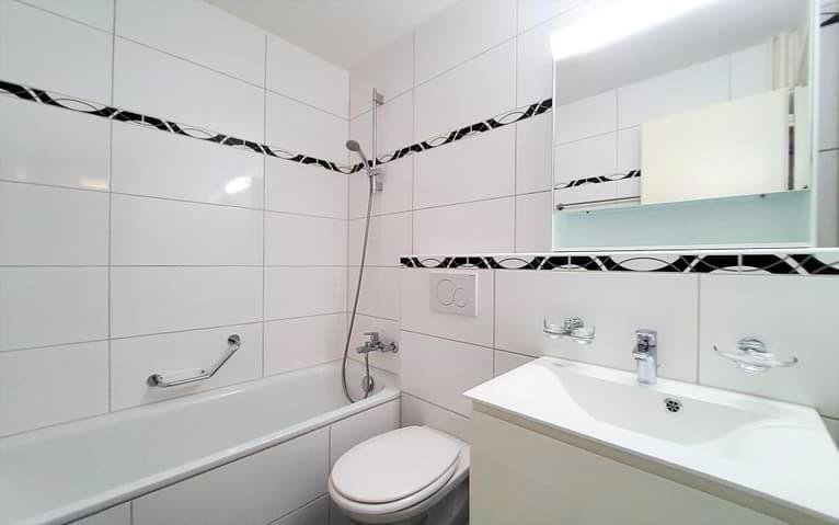 2.5 rooms Apartment for rent in Perrefitte - image 1/7