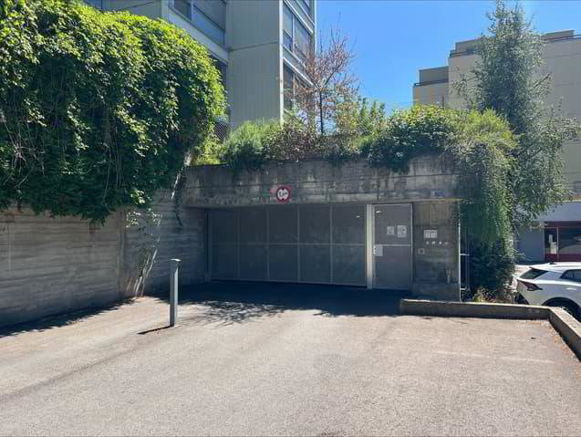 null rooms Car park, garage for rent in Freiburg - image 1/1