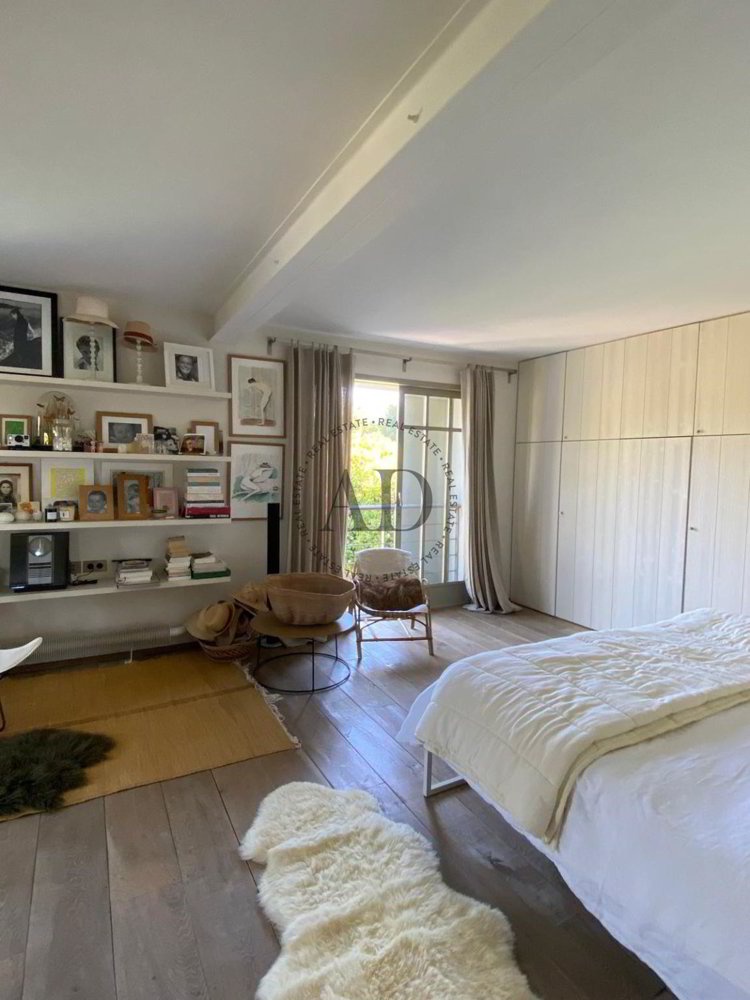 8 Zimmer Haus zum verkaufen in Genève - Bild 1/5