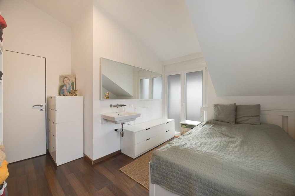 6 rooms House to buy in Russikon - image 1/13