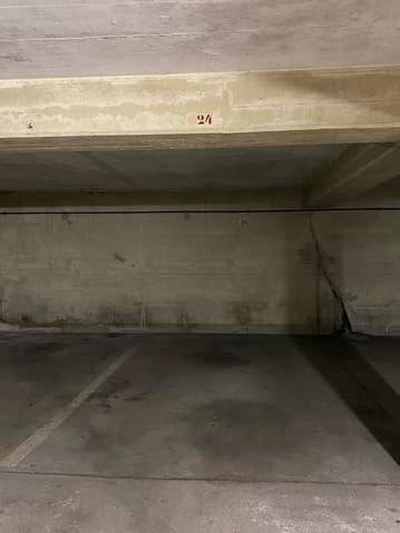 Parcheggio, garage di null locali in affitto a Bienne - immagine 1/2