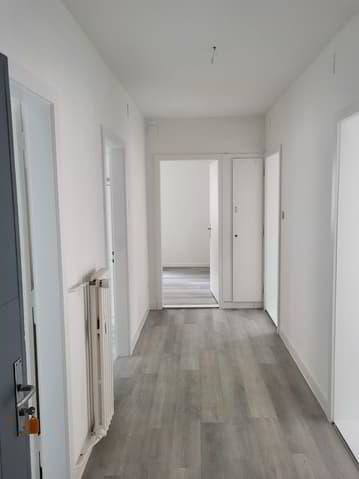 Appartamento di 4.5 locali in affitto a St-Imier - immagine 1/12