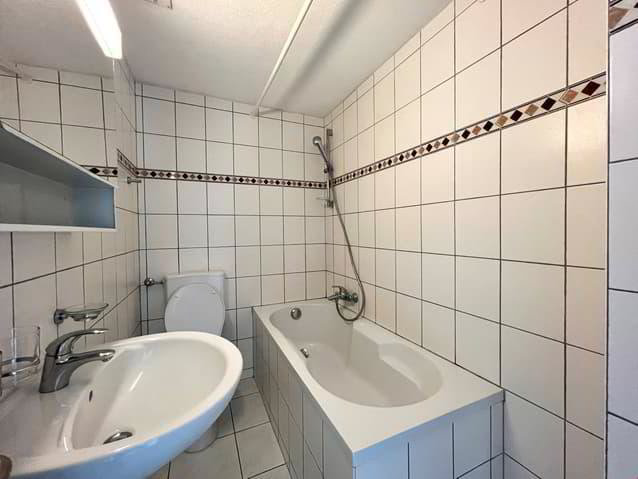 2 rooms Apartment for rent in Meinisberg - image 1/6