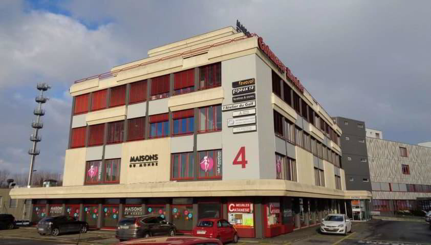 null rooms Office & Commercial for rent in Crissier - image 1/4