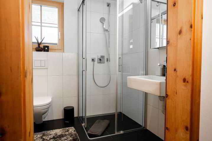 8.5 Zimmer Haus zum verkaufen in Zermatt - Bild 1/13