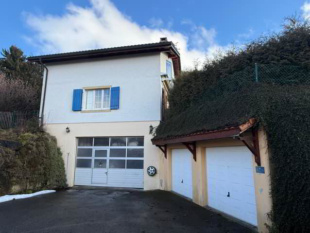 Maison 4 pièces à acheter à Fenin - image 1/9