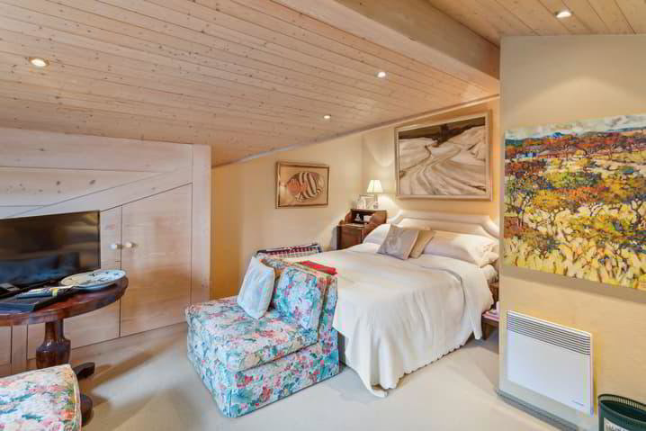 3.5 rooms Apartment to buy in Château-d'Oex - image 1/13