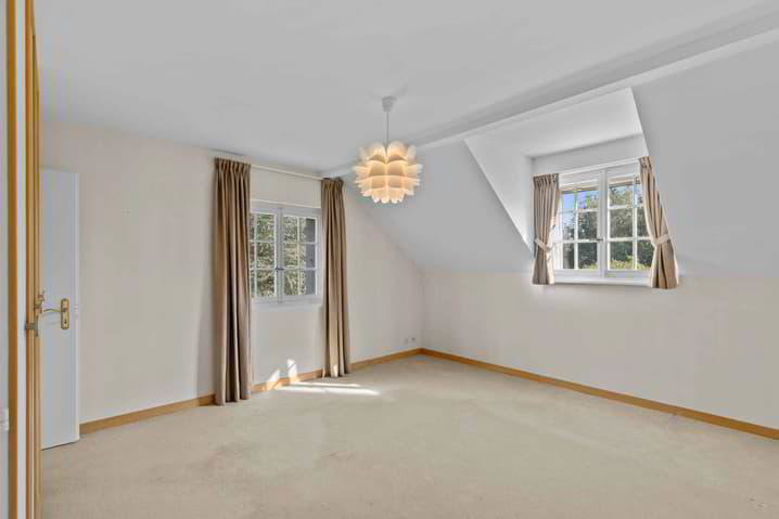 7 Zimmer Haus zum verkaufen in Apples - Bild 1/11
