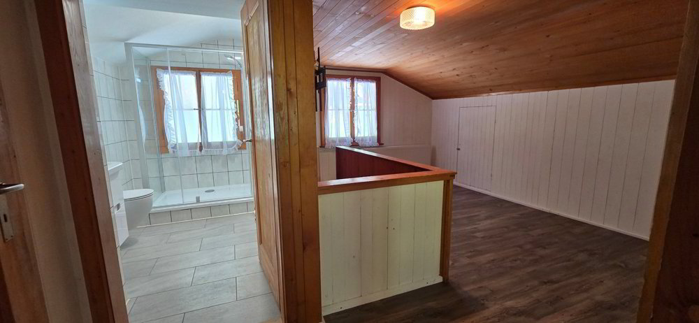 10 rooms House to buy in Lütschental - image 1/13