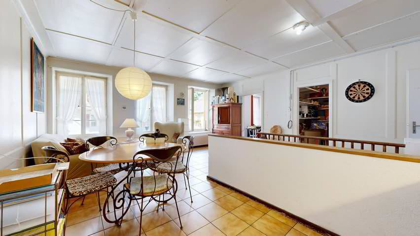 15 rooms Office & Commercial to buy in Twann - image 1/13