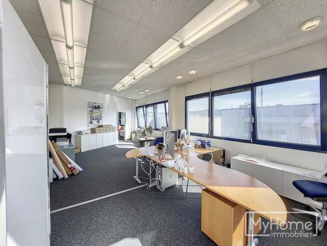 Surface de 141 m² lumineuse et accueillante proche de Lausanne - Mehr