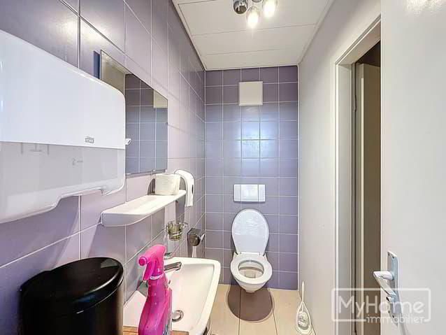 null rooms Office & Commercial for rent in Lonay - image 1/6