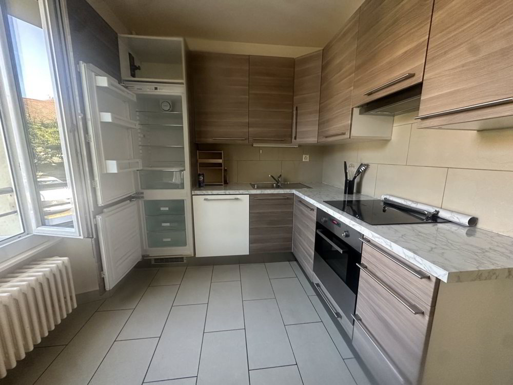Appartamento di 2 locali in affitto a Renens VD - immagine 1/8