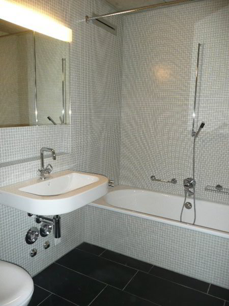 2 rooms Apartment for rent in Zurigo - image 1/6