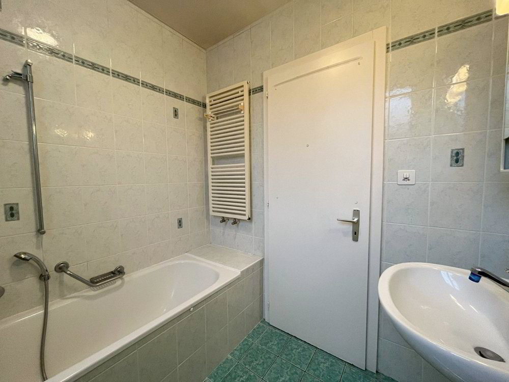 Appartement 3 pièces à louer à St-Prex - image 1/7