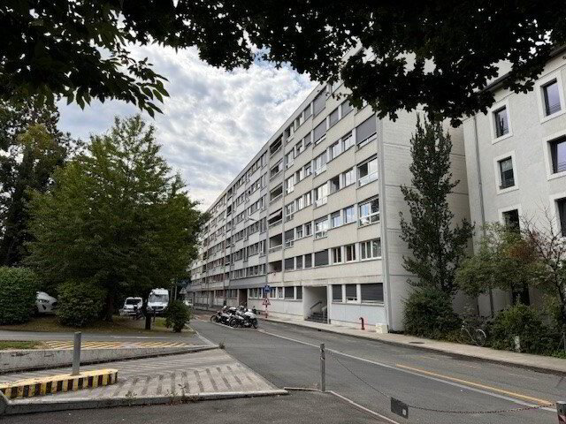 null Zimmer Parkplatz, Garage zu vermieten in Genève - Bild 1/1