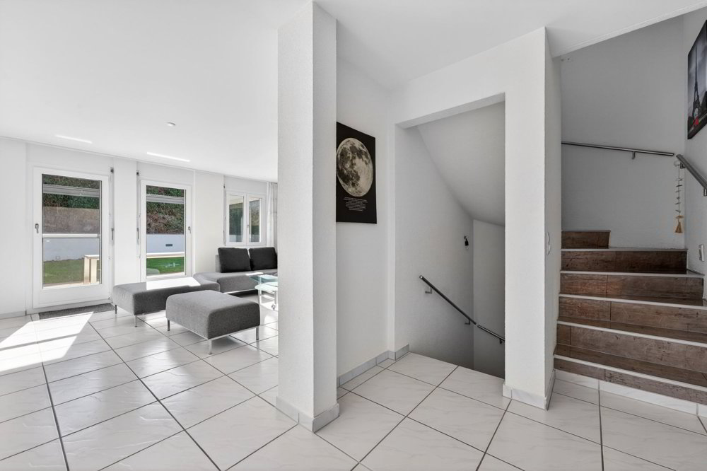 6 rooms House to buy in Regensdorf - image 1/13