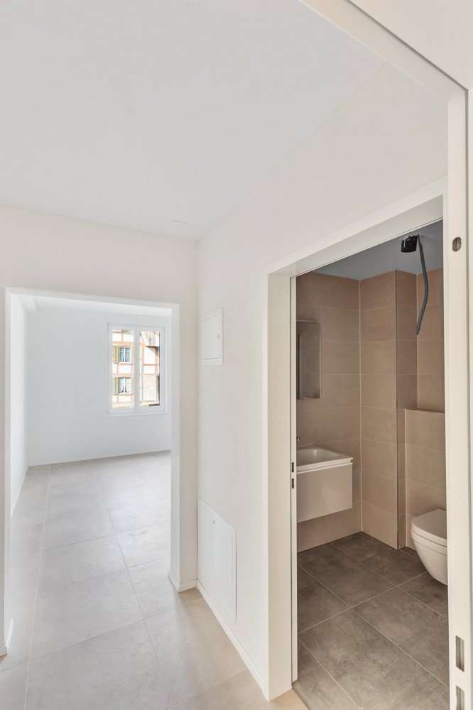2 rooms Apartment for rent in Aarwangen - image 1/6