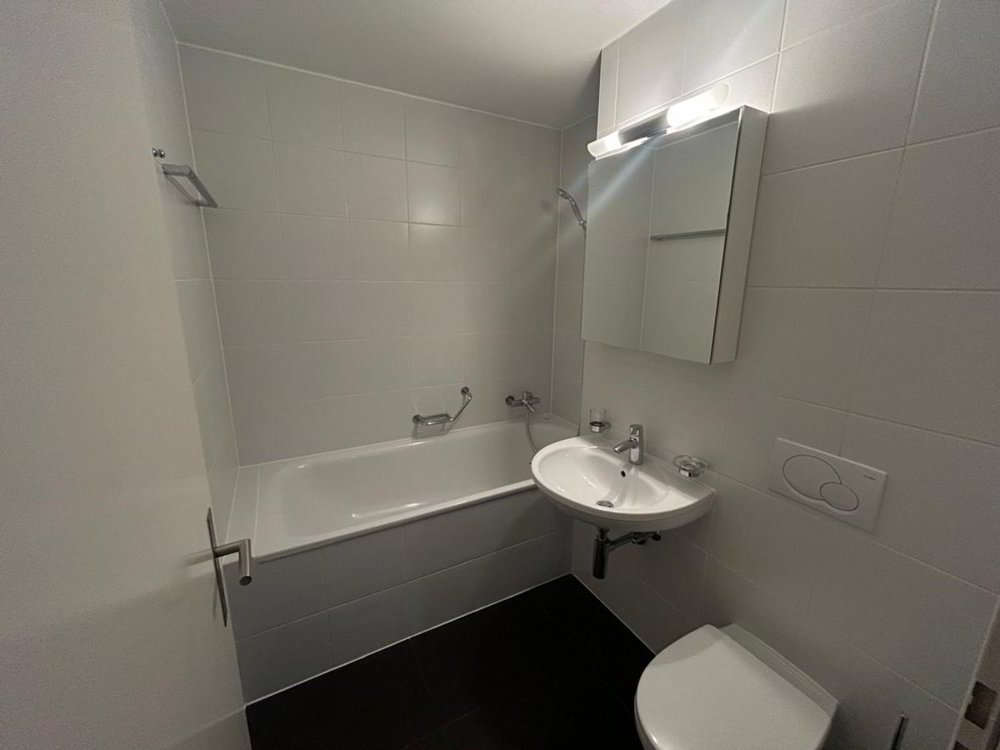 Maison 5.5 pièces à louer à Territet - image 1/8