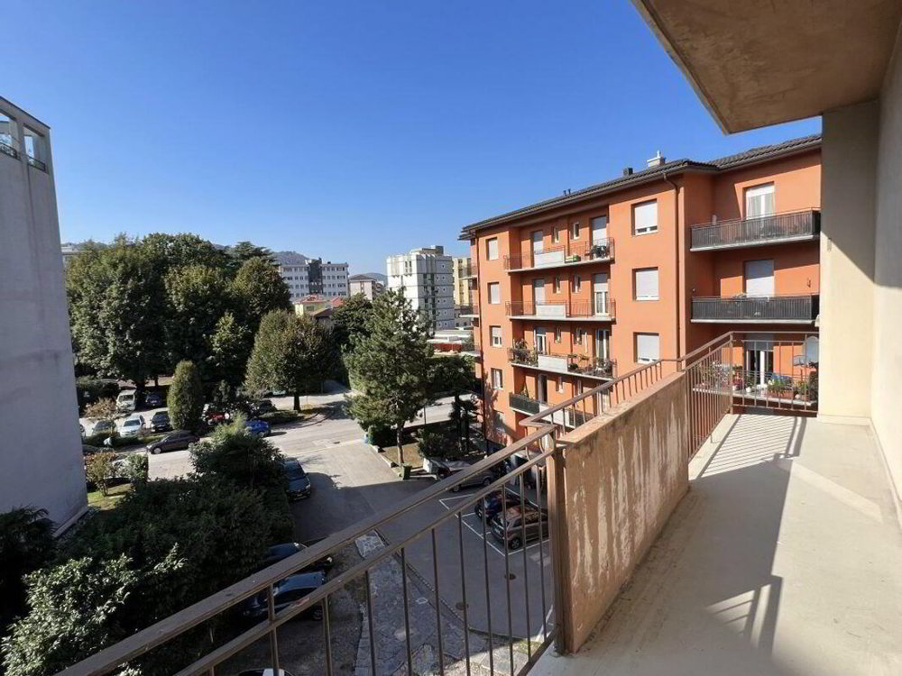3 Zimmer Wohnung zu vermieten in Chiasso - Bild 1/9