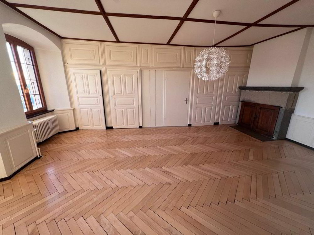 Appartement 5 pièces à louer à Le Noirmont - image 1/18