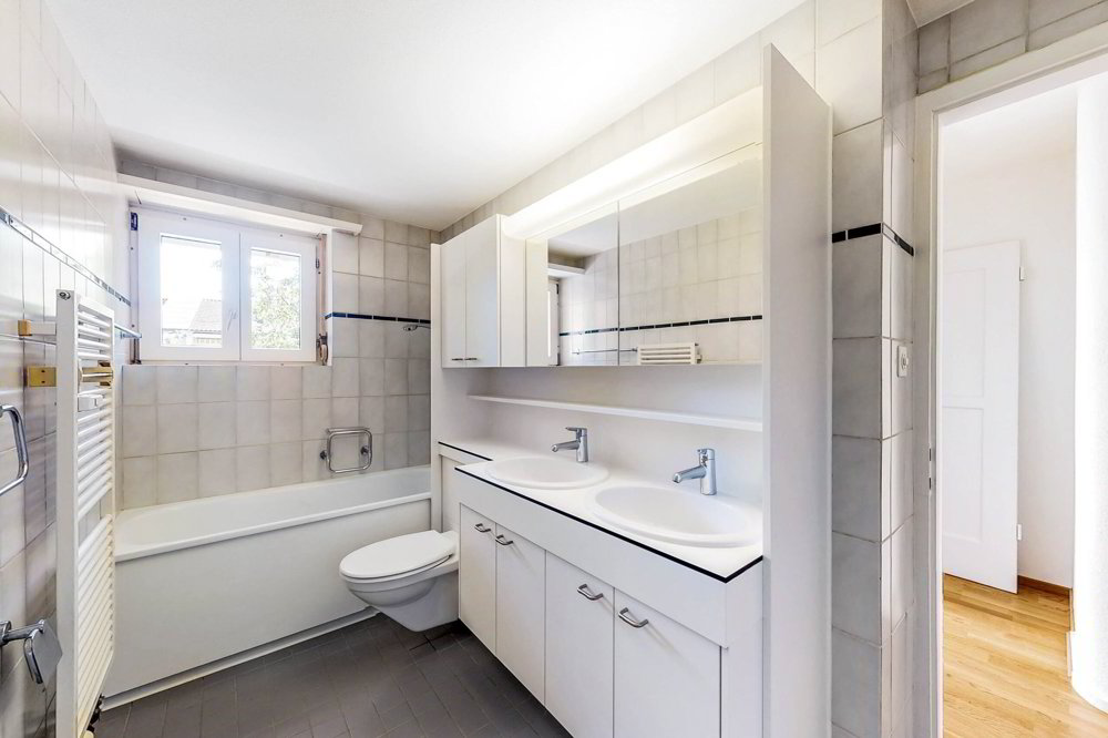 3 rooms Apartment for rent in Bâle - image 1/8