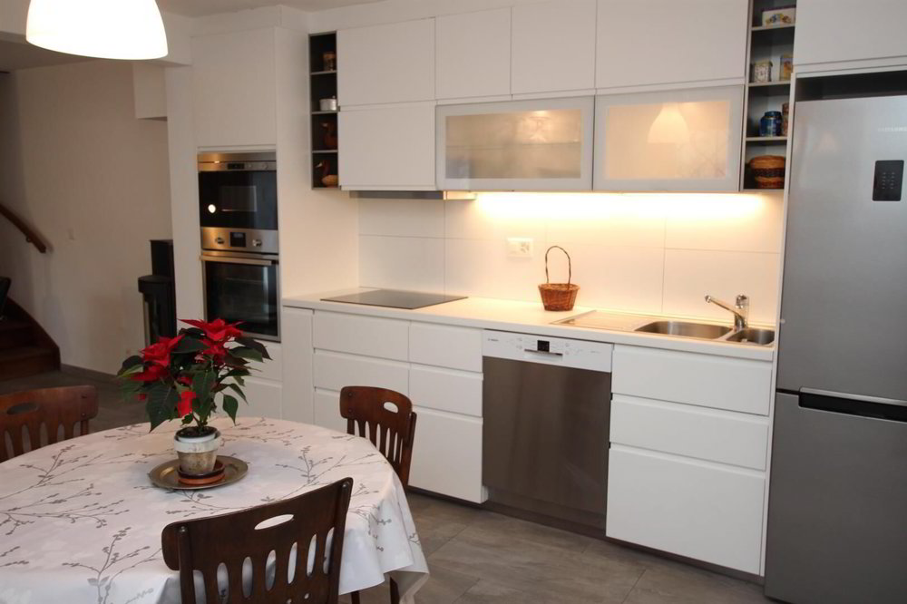 4 rooms Apartment for rent in Veyrier - image 1/8