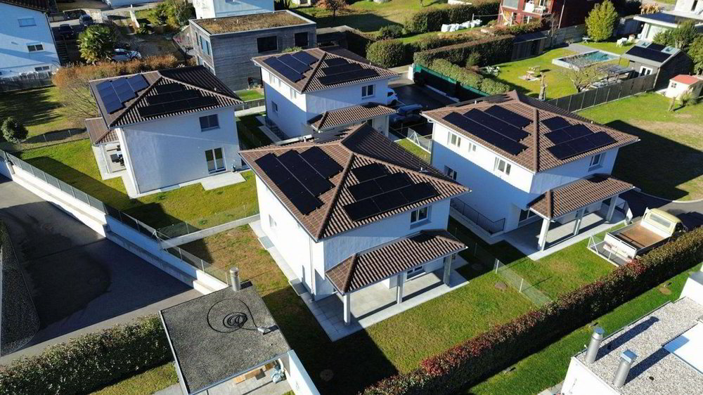Maison 5.5 pièces à acheter à Cugnasco - image 1/11