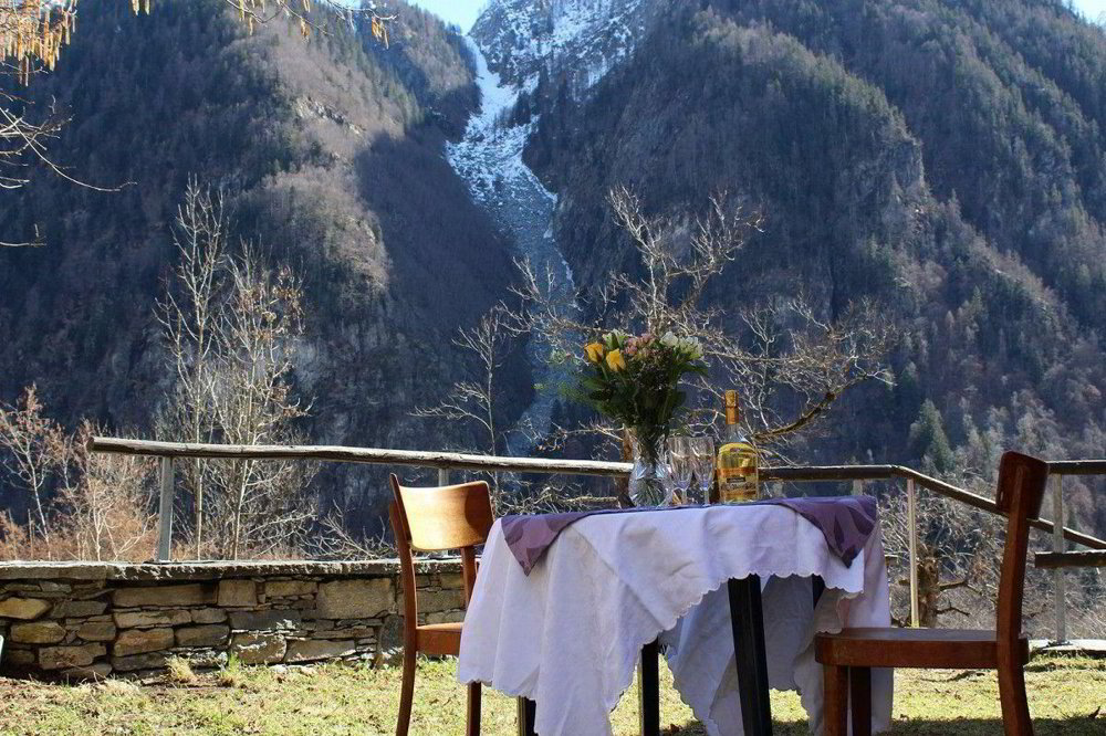 Casa di 4.5 locali in vendita a Cerentino - immagine 1/10