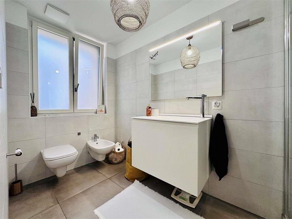 Appartamento di 3.5 locali in vendita a Riva San Vitale - immagine 1/13