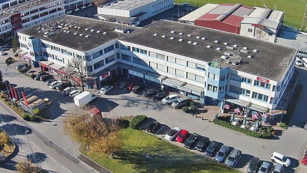 Ufficio & Commercio di null locali in affitto a Quartino - immagine 1/2