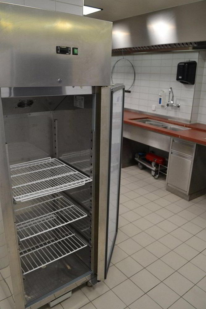 null rooms Office & Commercial for rent in Altdorf UR - image 1/13